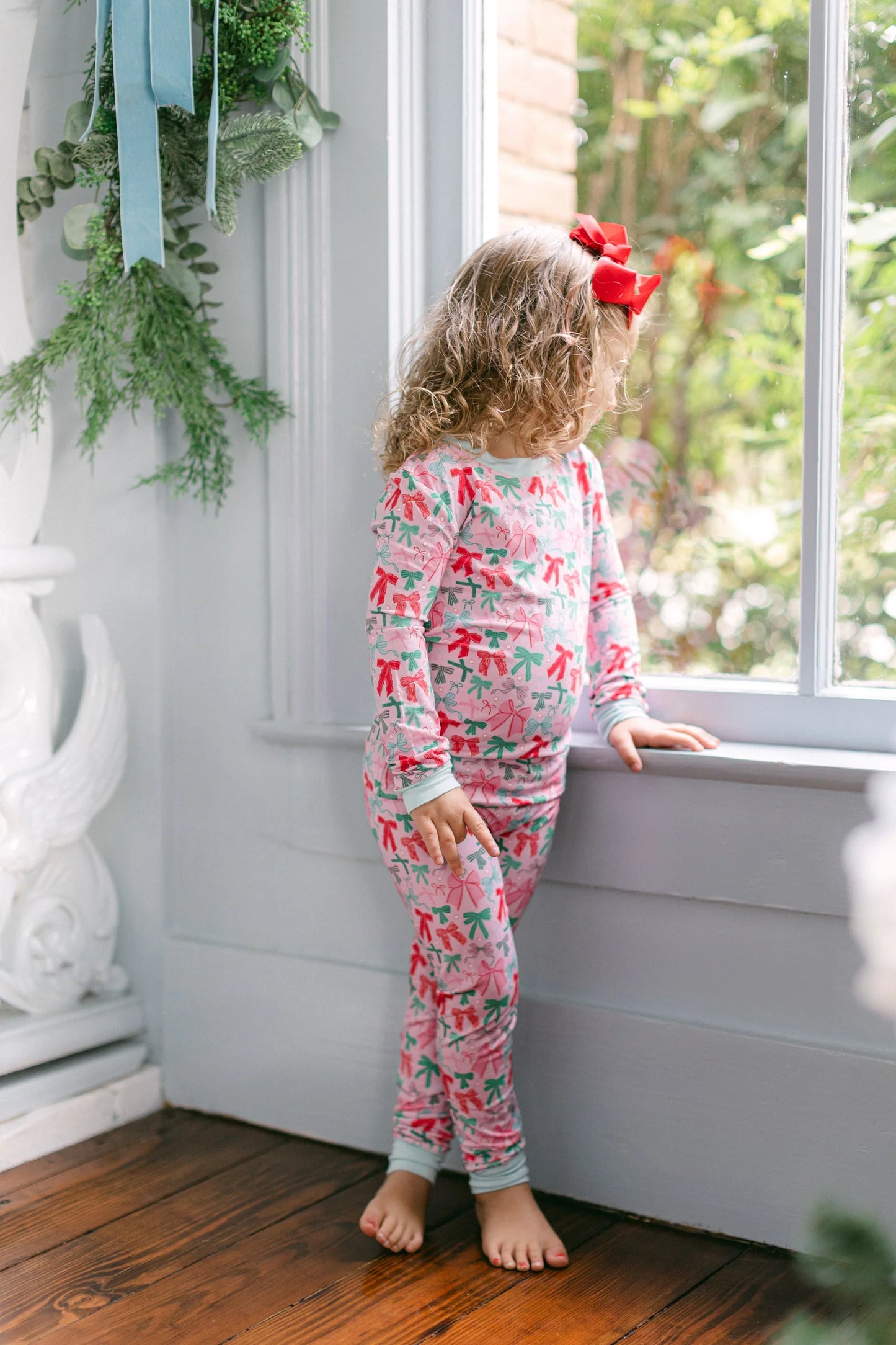 Poppy Kids Co Festive Bow Girls Two Piece Bamboo Pajamas