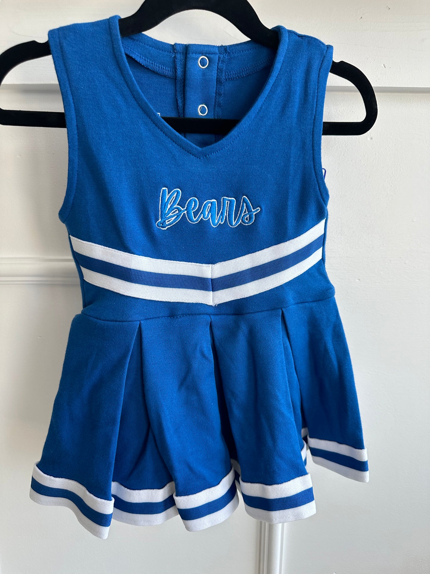 La Vernia Bears Girls Cheerleading Uniforms